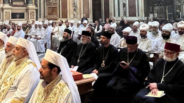 Архімандрыт Сяргей Гаек (крайні справа) падчас літургіі ў Базіліцы Санта-Марыя-Маджорэ