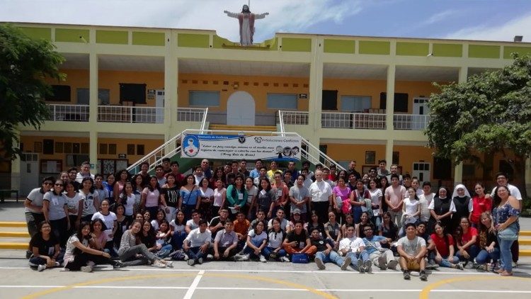 Monseñor Robert Francis Prevost en Chiclayo, Perú.
