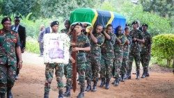 Mzee Cleopa David Msuya amefariki dunia tarehe 7 Mei 2025 Jijini Dar es Salaam na kuzikwa nyumbani kwake Usangi, Wilaya ya Mwanga Mkoani Kilimanjaro