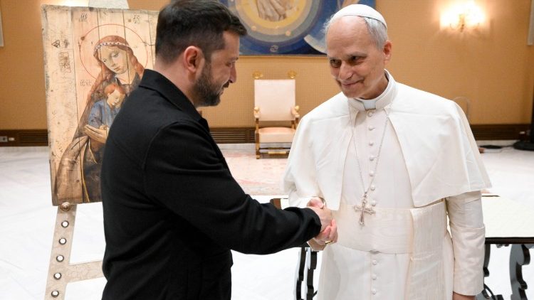 Leone XIV con il presidente Zelensky