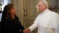 El Papa León XIV y la presidenta de la República del Perú, Dina Boluarte.