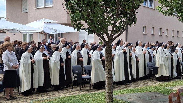 Vyombo na mashuhuda wa upendo, wema na amani