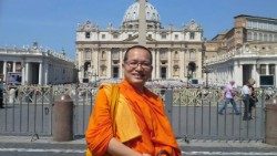 Dr. Boonchuay Doojai poses for a photo in St. Peter’s Square during his 2018 visit to Vatican City, Italy. Photo: Dr. Boonchuay Doojai