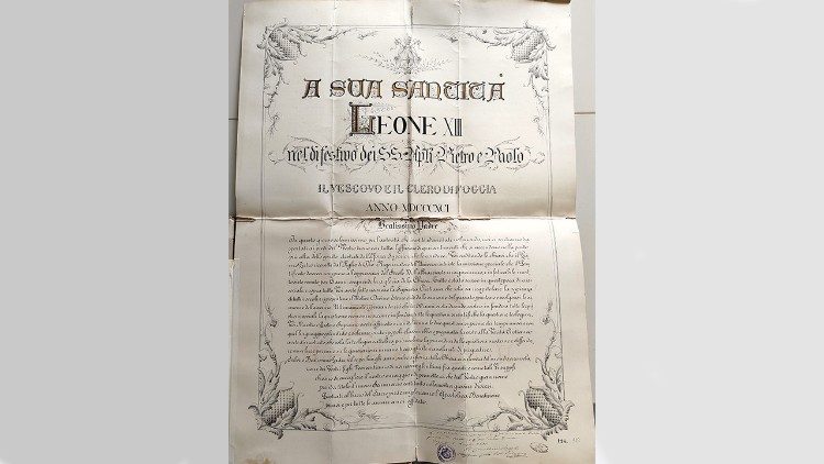 Indirizzo di adesione del vescovo e il clero di Foggia