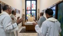 Papst Leo XIV. feiert Messe im Bischofs-Dikasterium