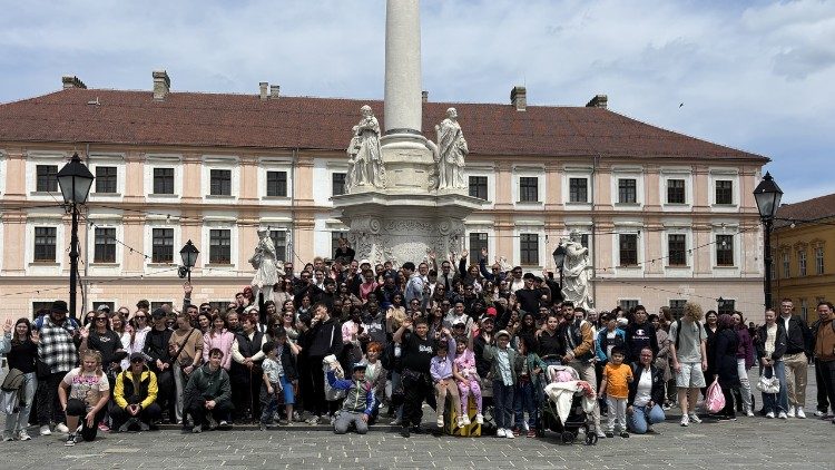 Korisnici Isusovačke službe za izbjeglice na izletu u Osijeku