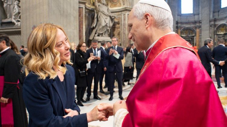 Джоржа Мелоні з Папам Львом XIV 