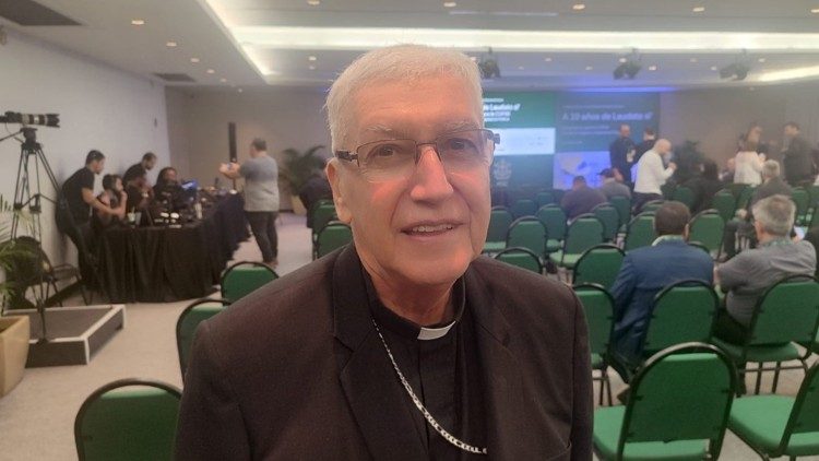 Arcebispo de Lima, cardeal Carlos Castillo.