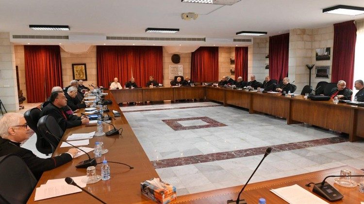 മാറോനീത്ത മെത്രാന്മാരുടെ പ്രതിമാസ സമ്മേളനം  