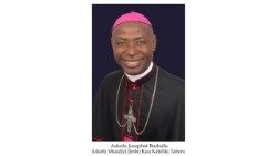 Askofu Msaidizi Josaphat Jackson Bududu anaongozwa na kauli mbiu: “Mapenzi yako yatimizwe”: na kwa lugha ya Kilatini: "Fiat voluntas tua" Mt 26:42. 