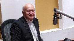 Kardinal Ladislav Német SVD bei Radio Vatikan