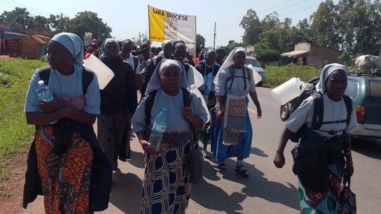 Ugandische Pilger am 23. Mai