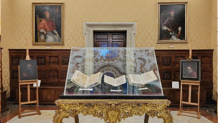 El montaje de la exposición del Codex