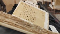 Codex   ya Kale  katika maktaba ya mjini Vatican.