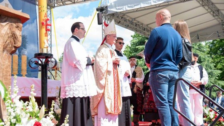 Nadbiskup Dražen Kutleša predvodio je misno slavlje 25. obljetnice osnivanja Gospićko-senjske biskupije