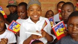 Zimbabwe-Bibbia-dei-Bambini-600x400.jpg