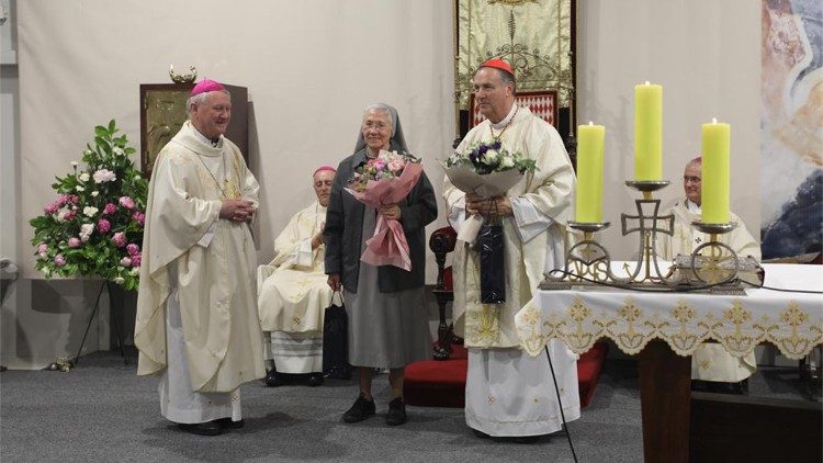 Nadbiskup Križić, kardinal Artime i s. Carmen u Bogoslužnom prostoru bl. Alojzija Stepinca u Zagrebu (Foto: TUZGN)