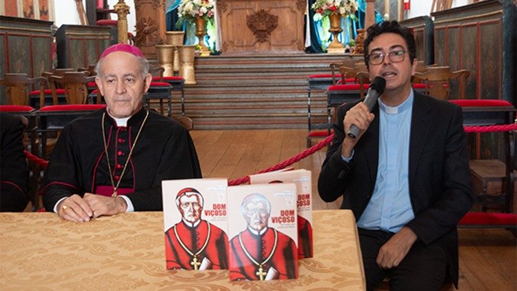 Dom Airton e Padre Geraldo Buziani