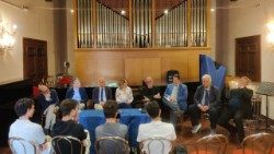 Un momento della tavola rotonda incentrata sul tema "Comunicare la musica"