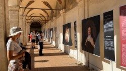 天主圣三堂圣女德肋撒展览