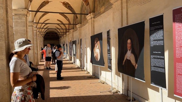 Muestra fotográfica dedicada a Santa Teresa.