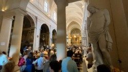 Iglesia de Trinità dei Monti en Roma.