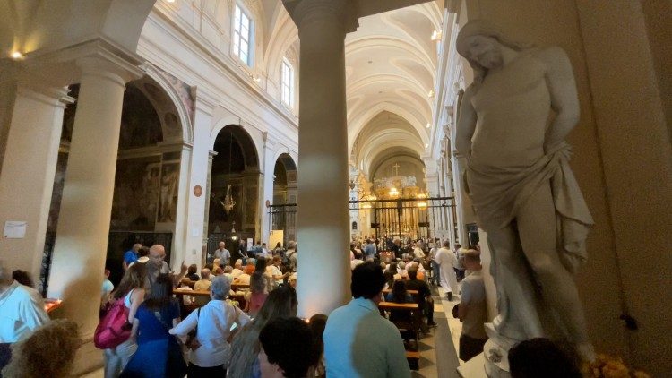 Iglesia de Trinità dei Monti en Roma.