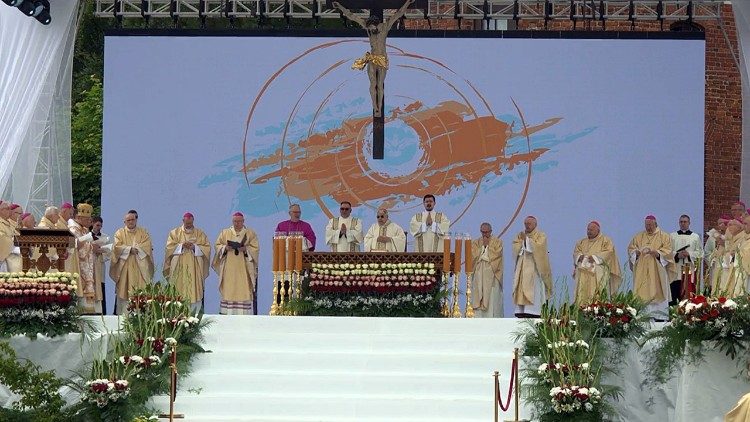 Messe avec le rite de béatification de Christophora Klomfass et de 14 religieuses. 