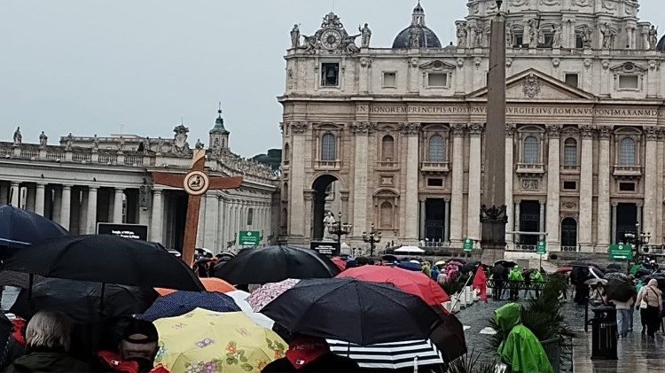 Kuelekea Mlango Mtakatifu