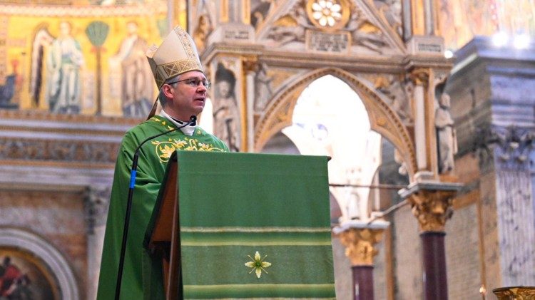 Arkivysk. K. Kėvalas Šv. Pauliaus bazilikoje (Aistės Karpytės nuotrauka)