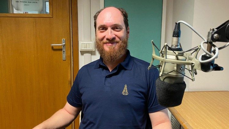 Fábio Tucci Farah visita a Rádio Vaticano 