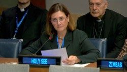 Le professeur Gabriella Gambino, sous-secrétaire du dicastère pour les Laïcs, la Famille et la Vie. 