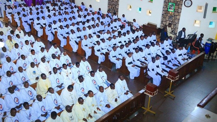 Misa ya Jubilie ya miaka 25 ya uaskofu wa Askofu Kilaini