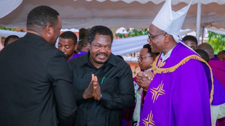 Ibada ya Mazishi imeongozwa na Askofu Ludovick Joseph Minde.