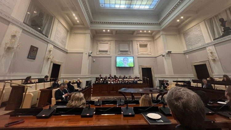 The documentary 'Green Lava' is shown in the Casina Pio IV