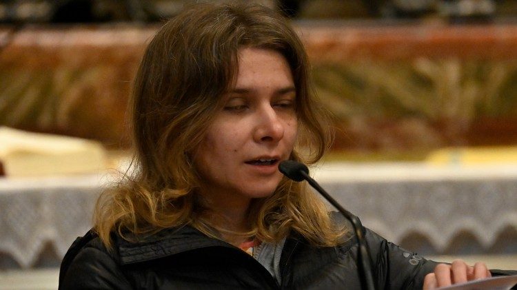 Podczas Mszy św. przy grobie Papieża Polaka (ks. Marek Weresa)