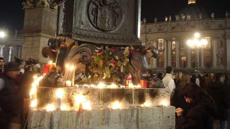 After the death of St. John Paul II, the world stopped and remained in prayer.