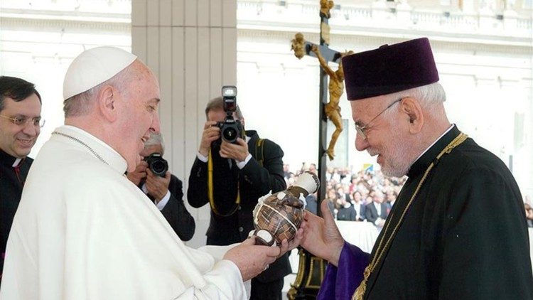 Ֆրանչիսկոս Պապ եւ Գերպ Վարդան Վալտիր արք Պօղոսեան (Արխիւ)