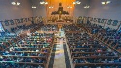 Amerykanie w większości wierzą, że Bóg kocha wszystkich, wierzą też w Sąd Ostateczny 