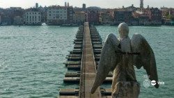 Most wotywny na cmentarz San Michele w Wenecji