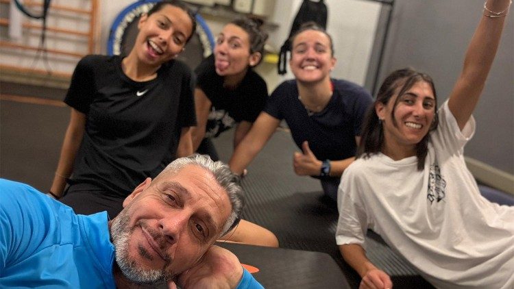 Con alcune delle sue allieve