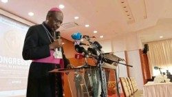 Арцыбіскуп Саурыма Жазэ Мануэль Імбамба