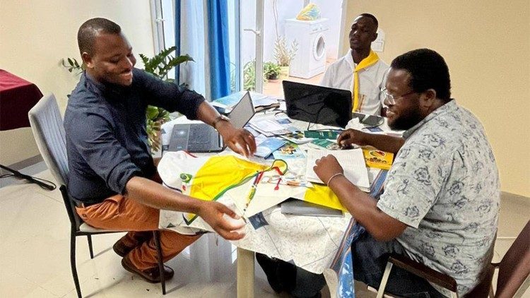 Responsáveis pelas Obras Missionárias Pontíficias (Cabo Verde) em diálogo