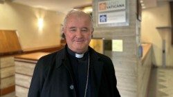 Arhiepiscopul mitropolit de București, monseniorul Aurel Percă, în vizită la Radio Vatican