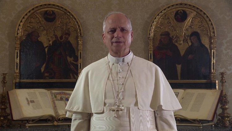 Стоп-кадр з відэапаслання Льва XIV 