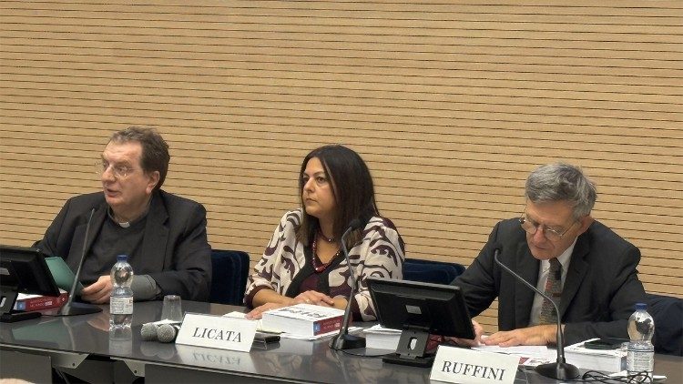 I relatori monsignor Felicolo, Delfina Licata e Paolo Ruffini