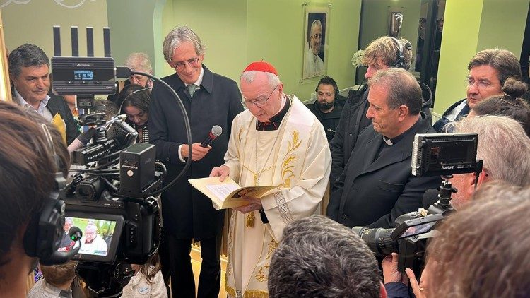 Il segretario di Stato durante il breve commento al Vangelo ha invitato a far proprio lo stile caritatevole di Giovanni Paolo I.