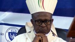 Dom Inácio Saúre - Arcebispo de Nampula