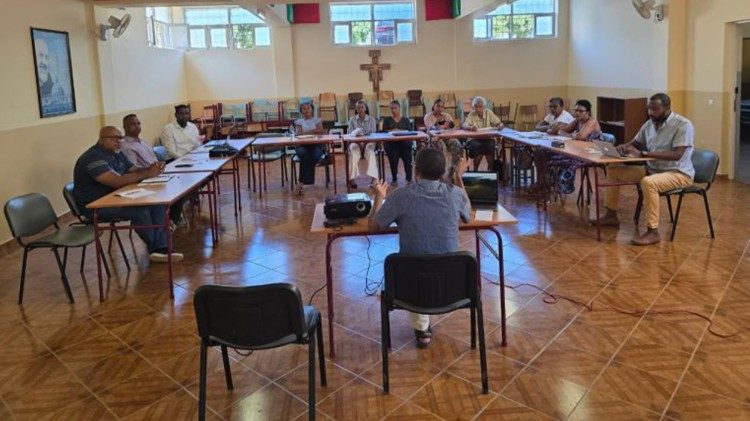 Irmãos Capuchinhos reunem os seus colaboradores para refletir sobre a sustentabilidade das obras em curso