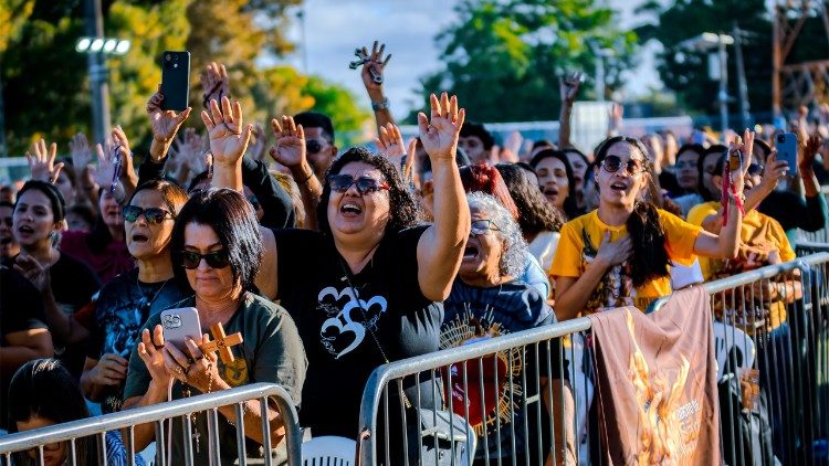 Consagração da Arquidiocese de Maceió a São Miguel Arcanjo. Foto: Carlos Wilker 